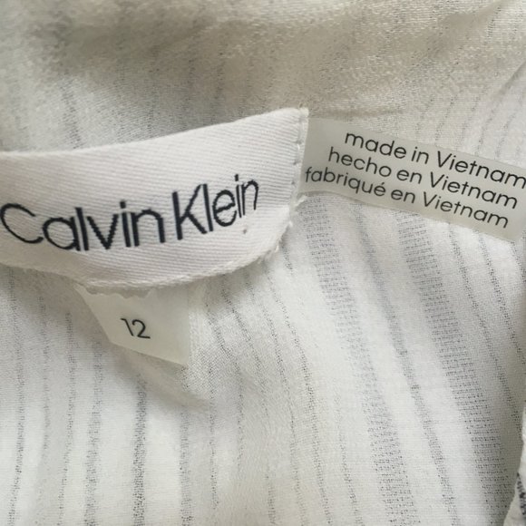 Authentic Calvin Klein Women's Ruffle Front Wrap Dress - Picture 4 of 12